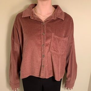Semi-cropped American Eagle corduroy button down shirt